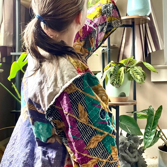 Kantha Bae OG Trench - Picture 8 of 9